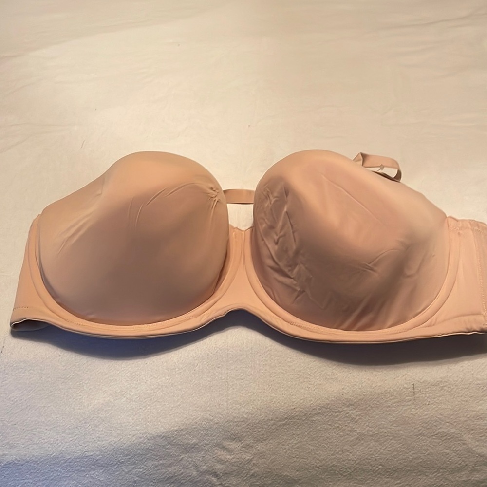 Wacoal strapless/convertible bra NWT 42H